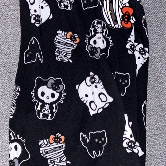 Hello Kitty Halloween Pajama Pants HALLOWEEN SKELETON GHOST mummy Sanrio Rare - Picture 2 of 4